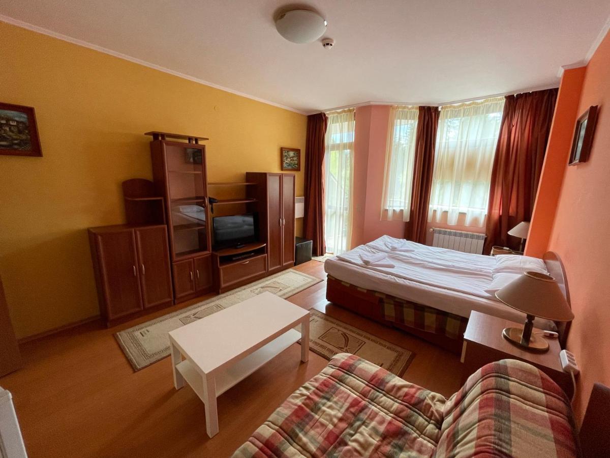 Persey Flora Apartments Borovets Ngoại thất bức ảnh